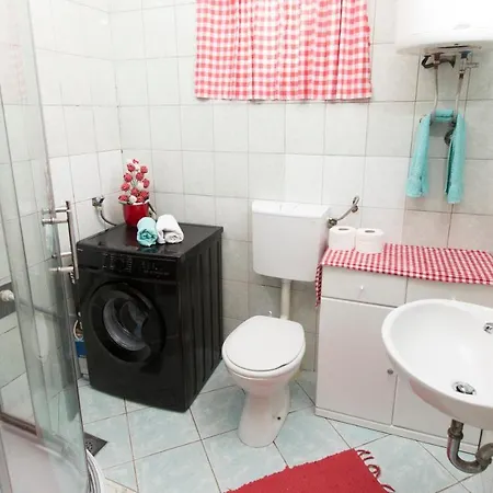 Forest Queen - Village * Lecevica